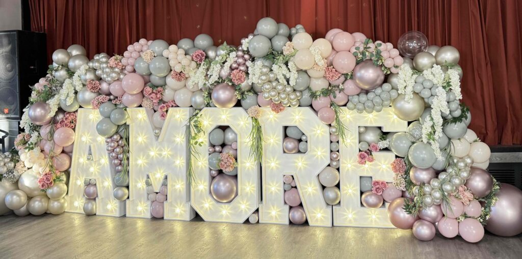 Luxury wedding balloon décor setup in Yorkshire – biodegradable, elegant and modern